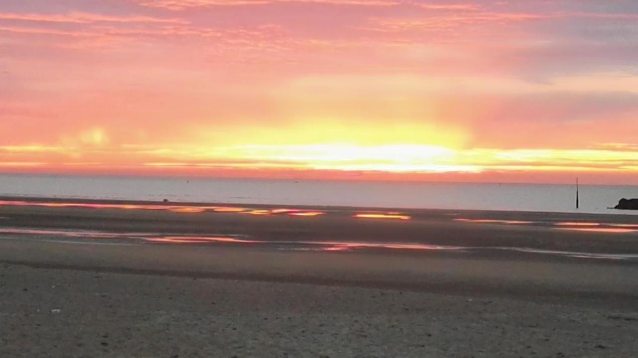 Le Home Sweet Home D'Alice!!! A La Villa Alice Roger Dunkirk Exteriör bild